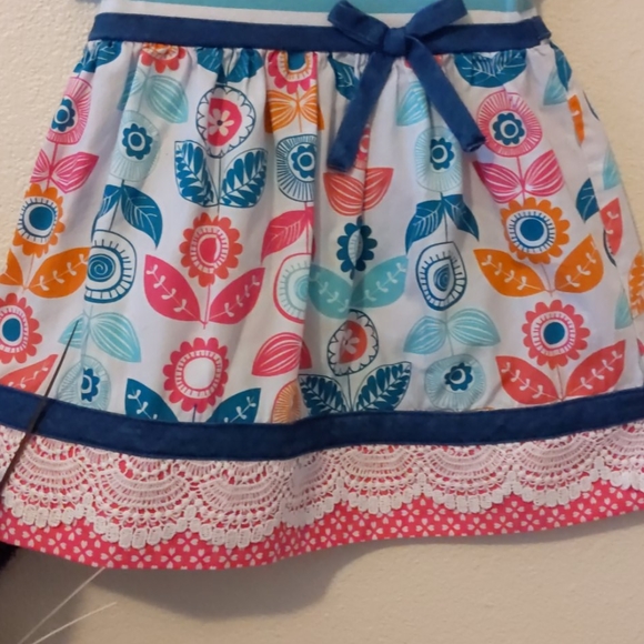 Cute toddler dress - Picture 3 of 4